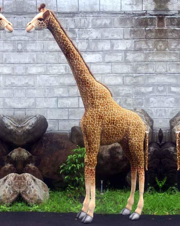 Extra Large Giraffe 96" - UNQFurniture