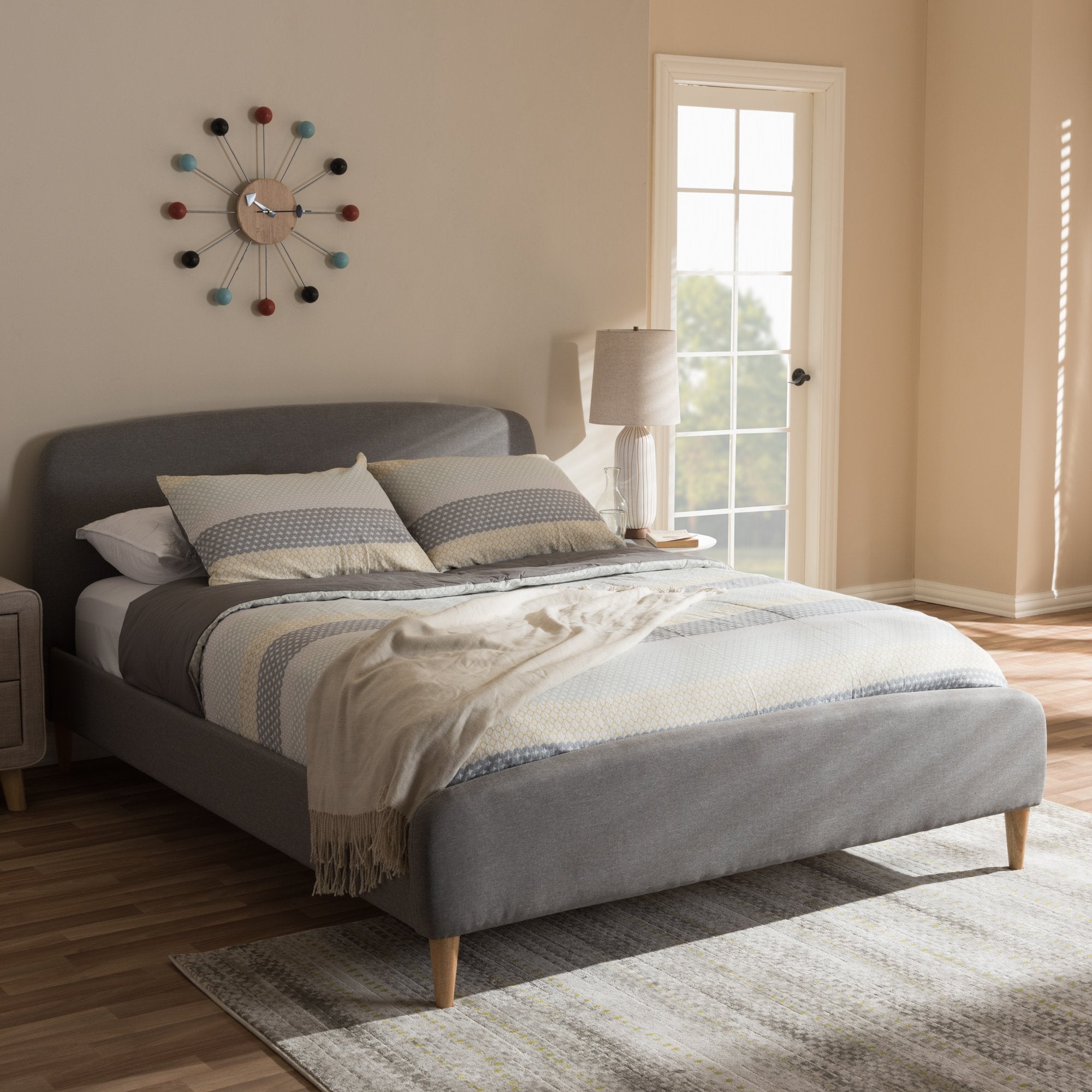 Baxton Studio Mia Mid-Century Light Grey Fabric Upholstered King Size Platform Bed