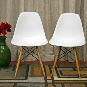 Baxton Studio Azzo White Plastic Mid-Century Modern Shell Chair  (Set of 2)