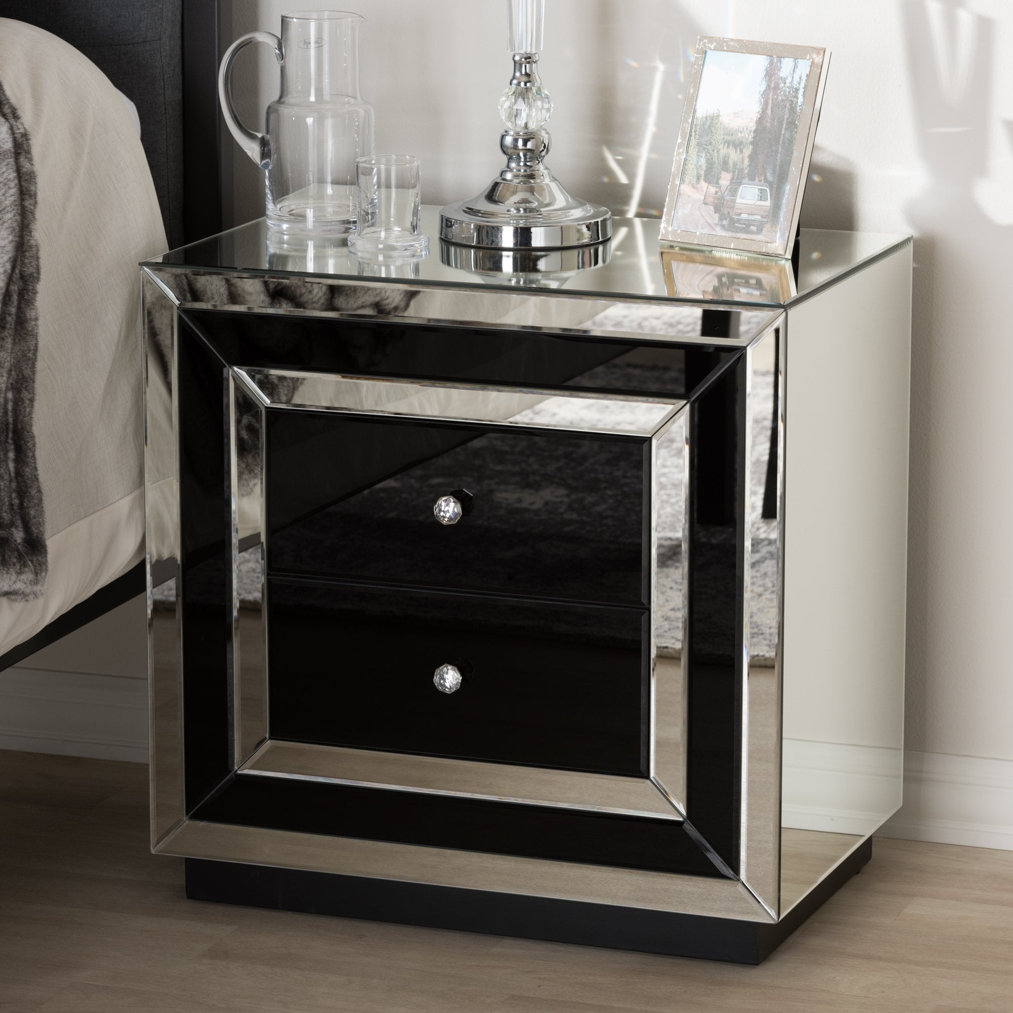 Baxton Studio Cecilia Hollywood Regency Glamour Style Mirrored 2-Drawer Nightstand