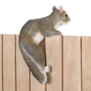 Climbing Chip Squirrel Decor - UNQFurniture