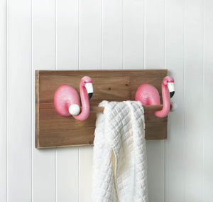 Flamingo Towel Holder - UNQFurniture